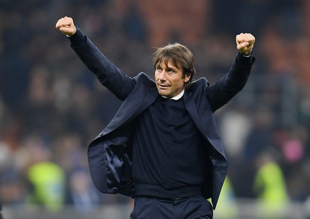 Spurs boss Conte returns to England following gallbladder surgery